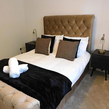 Fabulous 2 Bed Apt 10 Mins From City Centre غلاسغو المظهر الخارجي الصورة