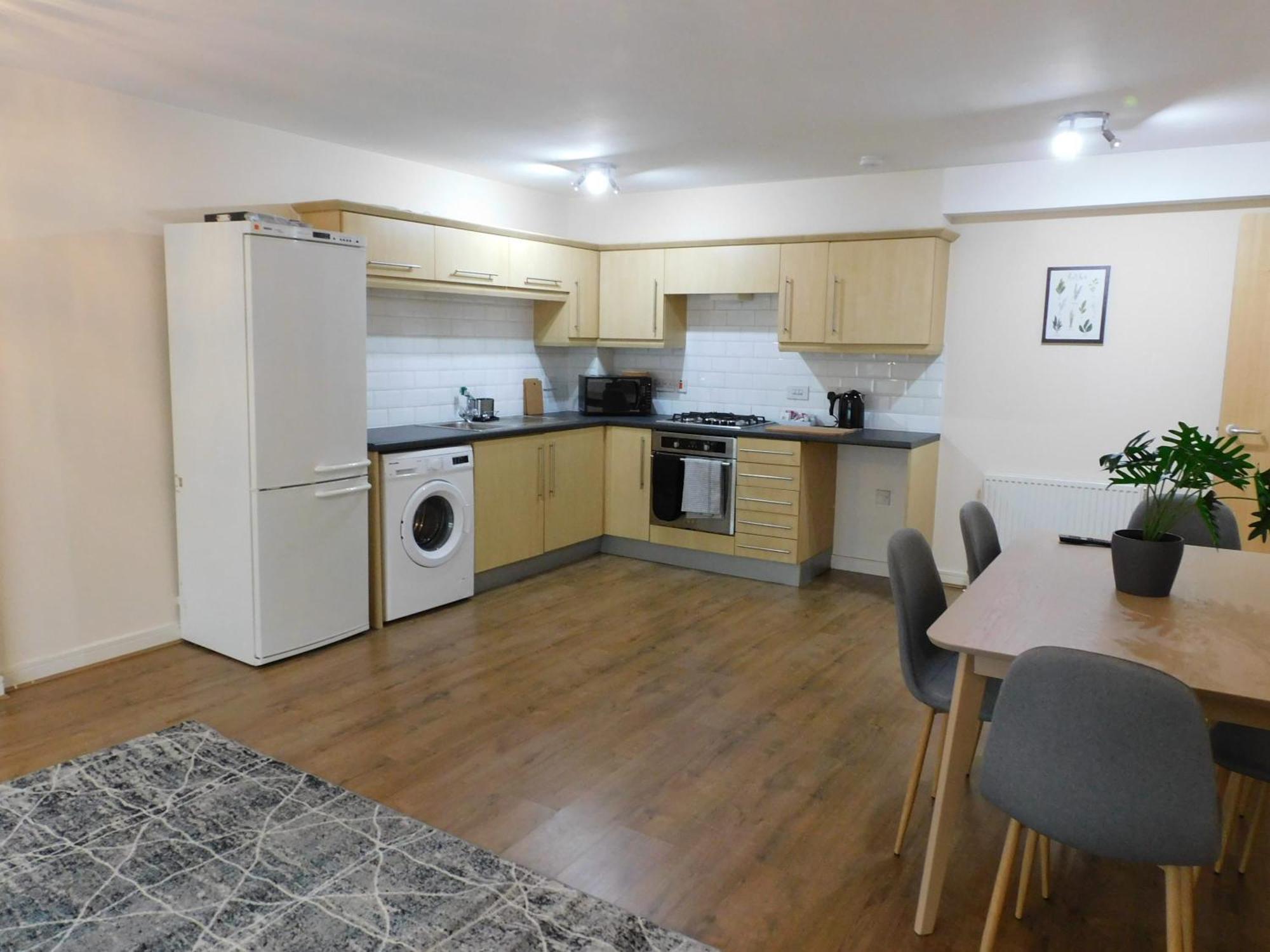 Fabulous 2 Bed Apt 10 Mins From City Centre غلاسغو المظهر الخارجي الصورة
